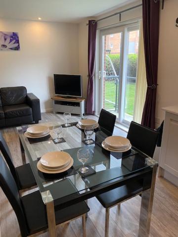 Doc Y Gogledd Apartment Ланели Екстериор снимка