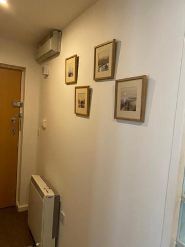 Doc Y Gogledd Apartment Ланели Екстериор снимка