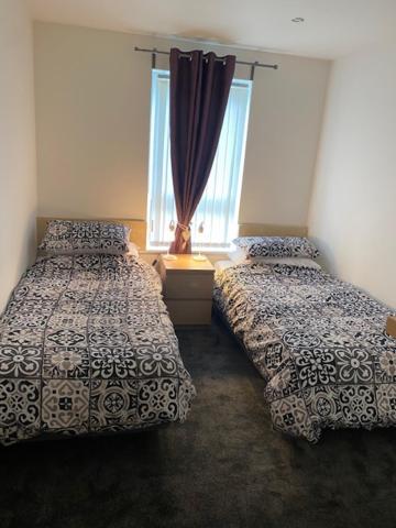 Doc Y Gogledd Apartment Ланели Екстериор снимка